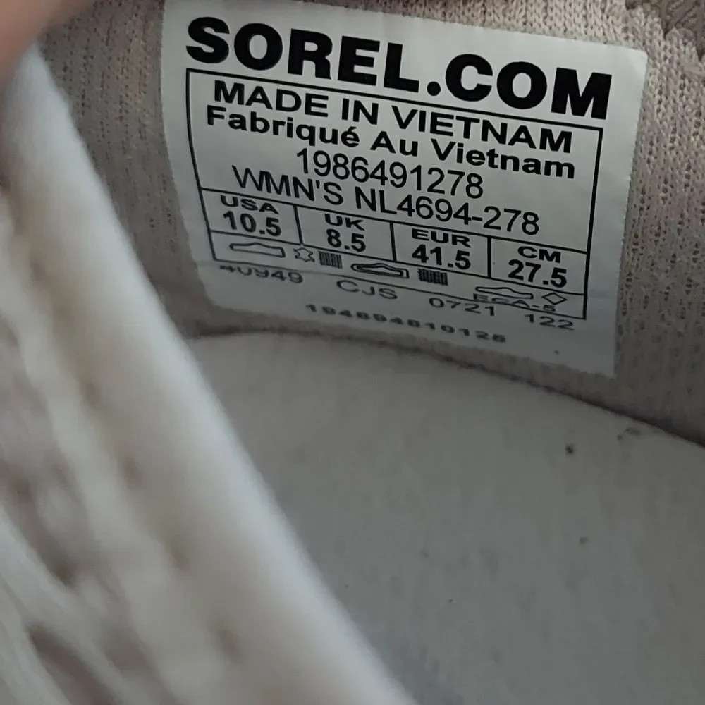Sorel sleek sporty